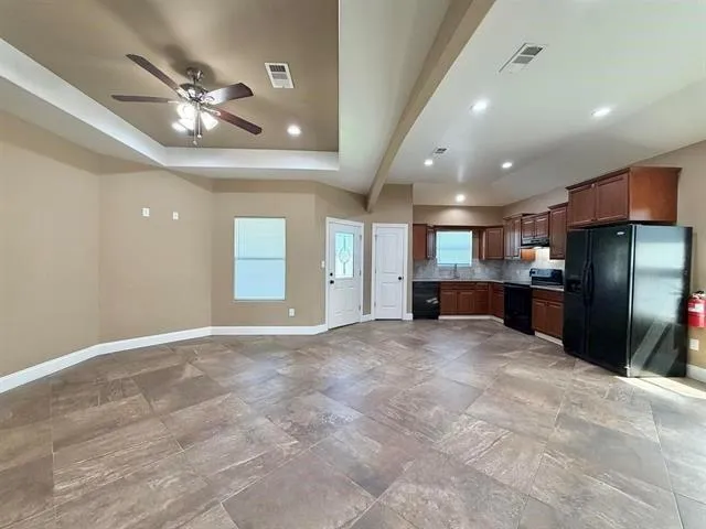 2850 Amber Avenue Groves, TX 77619