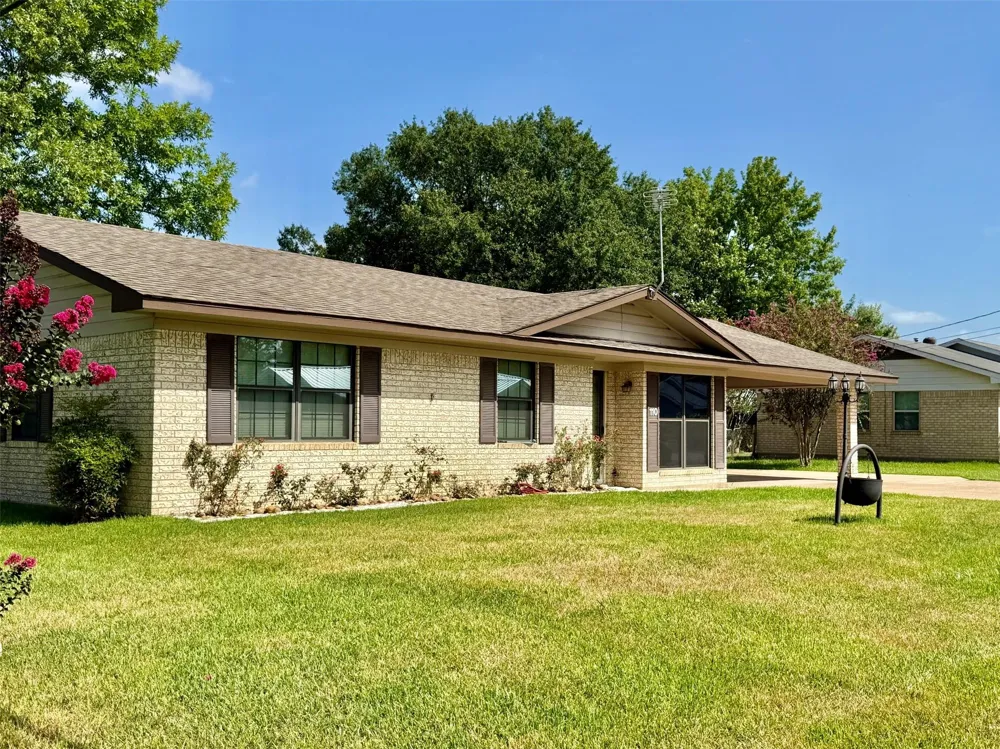 110 Glenview Street Crockett, TX 75835