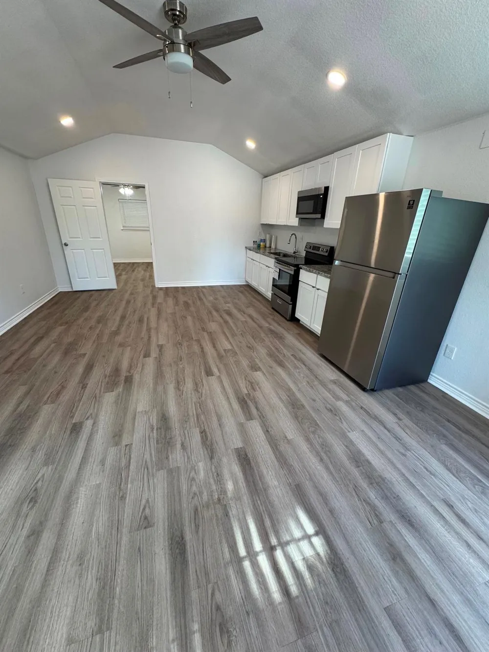 24094 Sears #53 Porter, TX 77365