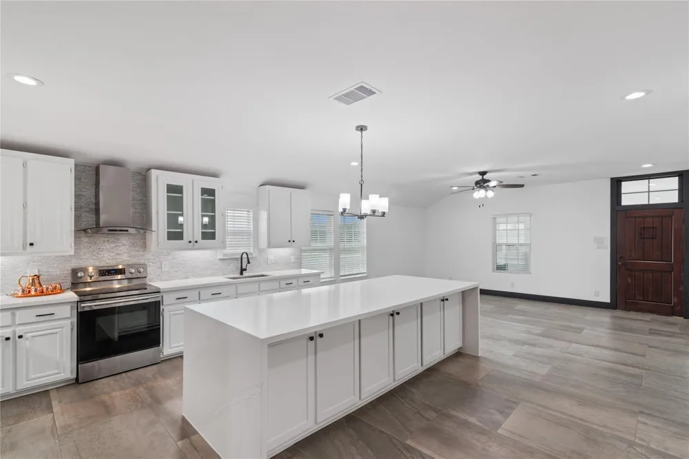 1244 Road 5705 Cleveland, TX 77327