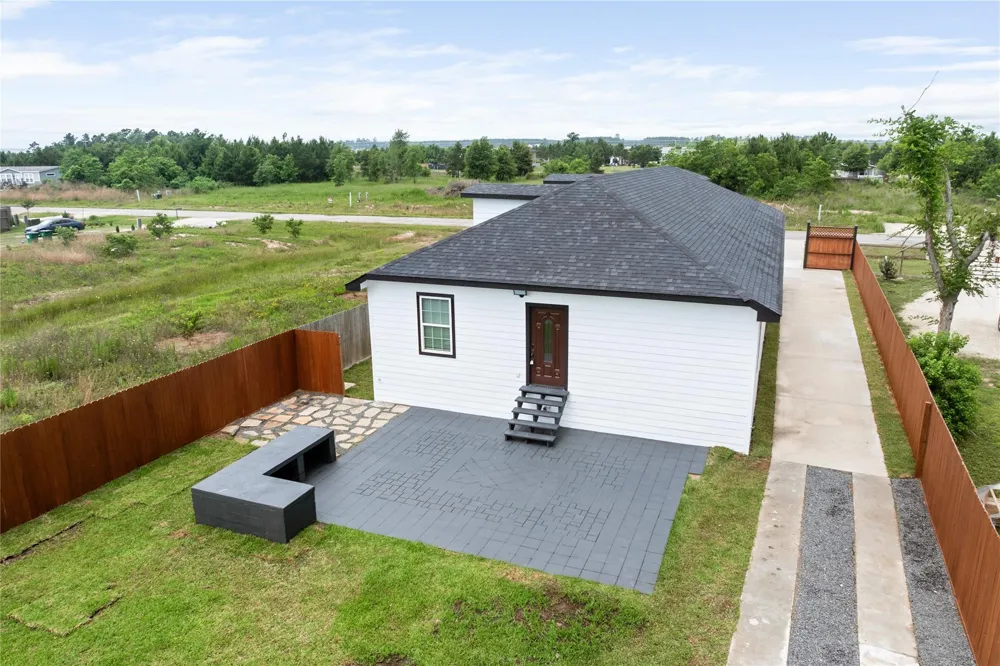 1244 Road 5705 Cleveland, TX 77327
