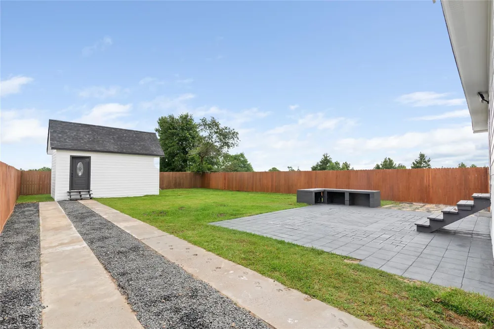 1244 Road 5705 Cleveland, TX 77327