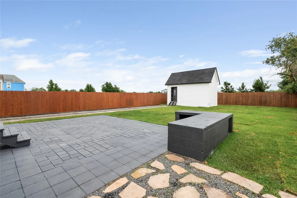 1244 Road 5705 Cleveland, TX 77327