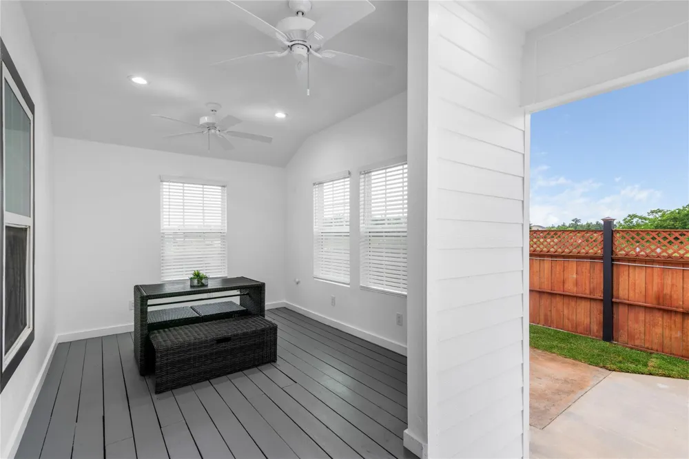 1244 Road 5705 Cleveland, TX 77327