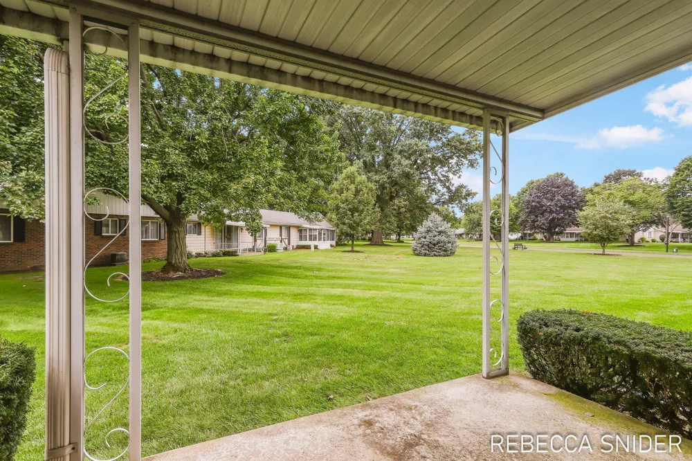 5692 Leisure S Drive SE Grand Rapids, MI 49548