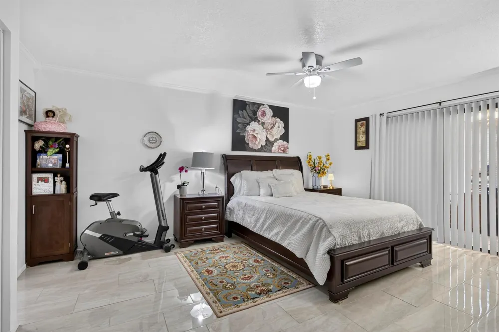 140 KARANDA COURT Royal Palm Beach, FL 33411