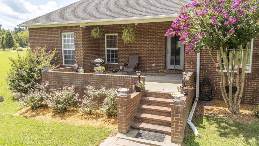 625 TWELVE OAKS DR Adamsville, TN 38310