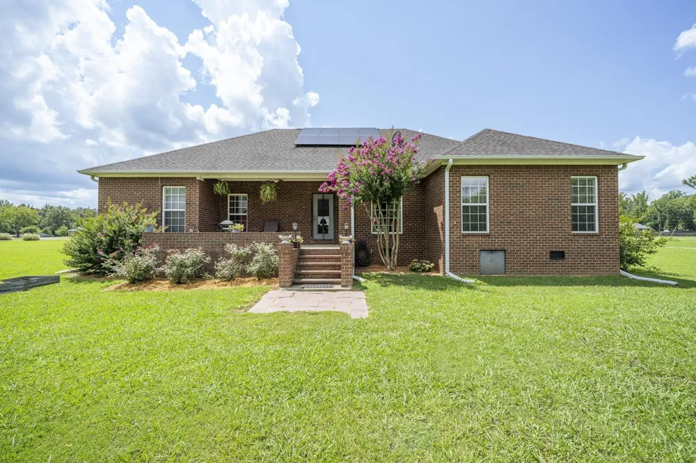 625 TWELVE OAKS DR Adamsville, TN 38310