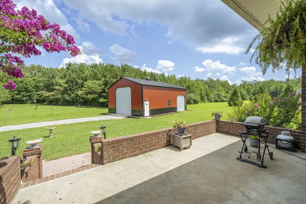 625 TWELVE OAKS DR Adamsville, TN 38310