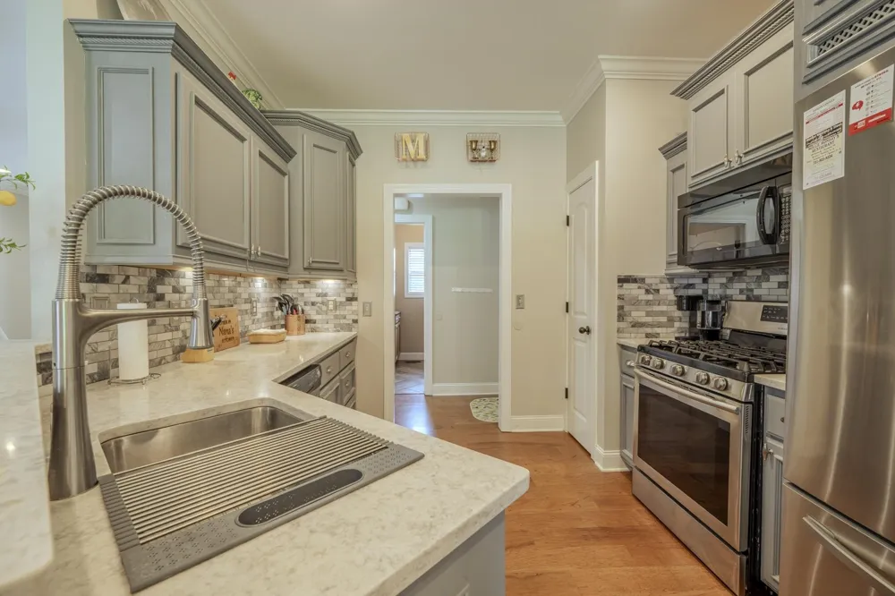 625 TWELVE OAKS DR Adamsville, TN 38310