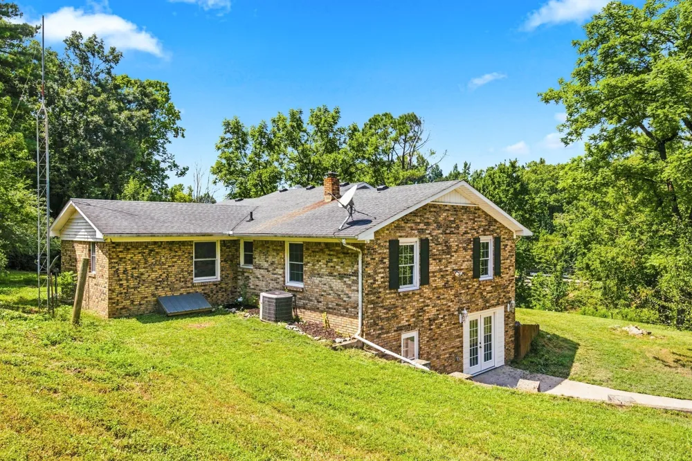 1966 Tennessee St Westpoint, TN 38486