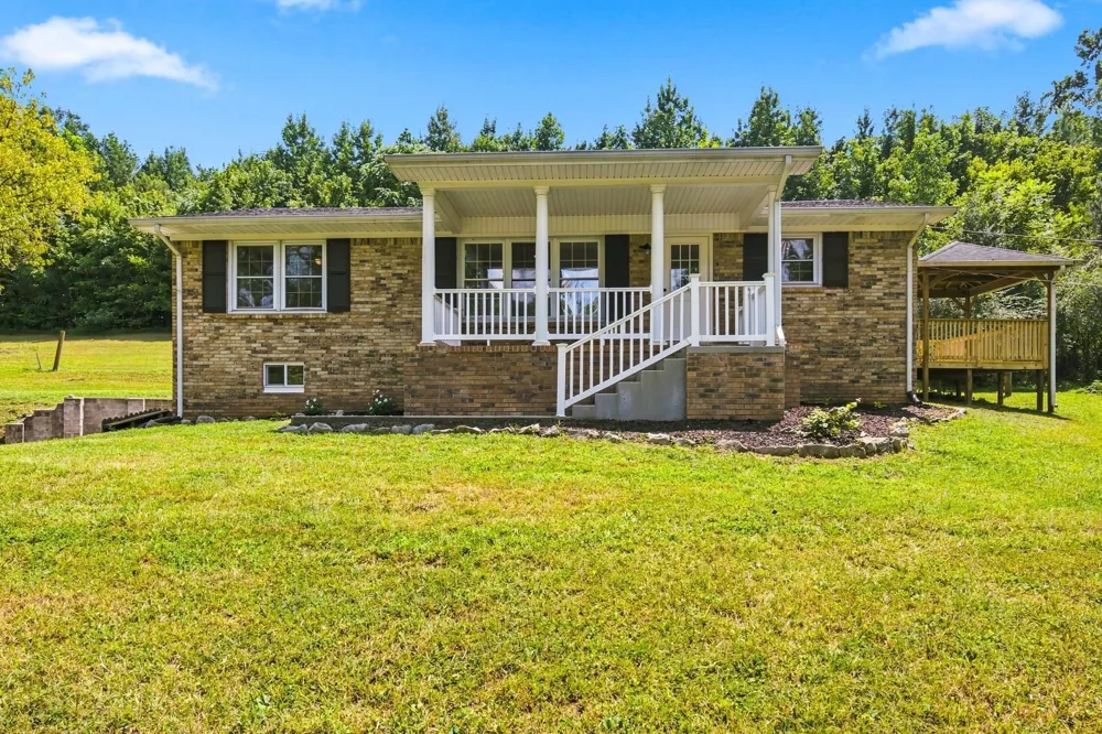 1966 Tennessee St Westpoint, TN 38486