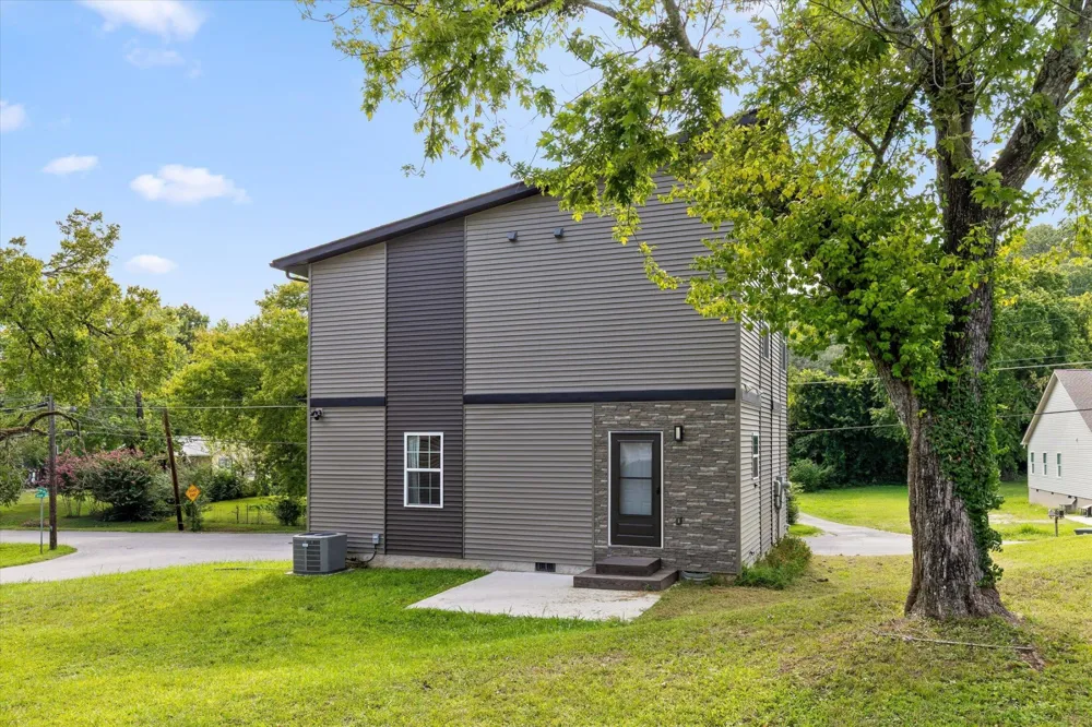 3915 Meadow Lane Chattanooga, TN 37406
