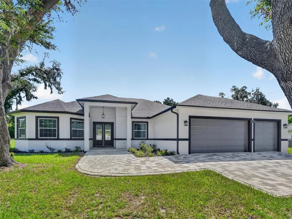 2302 ALLEN DRIVE Plant City, FL 33563