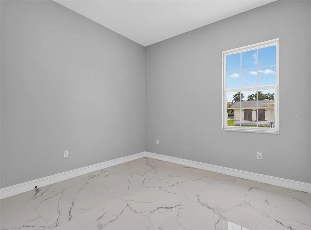2302 ALLEN DRIVE Plant City, FL 33563
