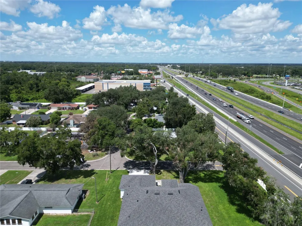 2302 ALLEN DRIVE Plant City, FL 33563