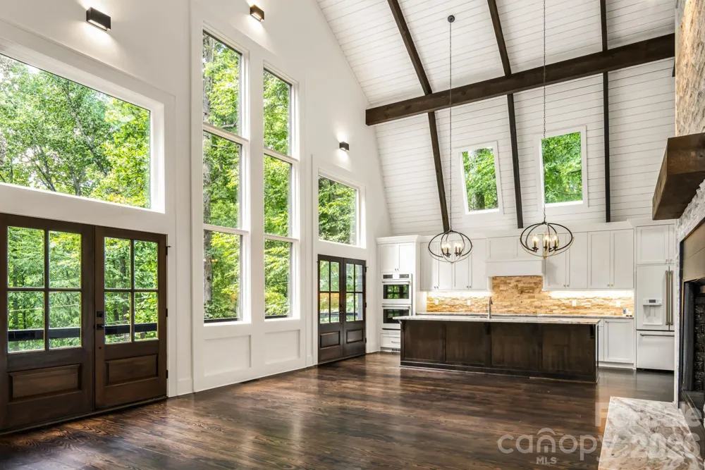50 Turkey Trot Lane Burnsville, NC 28714