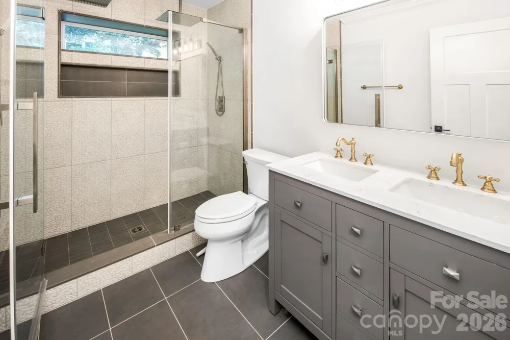 50 Turkey Trot Lane Burnsville, NC 28714