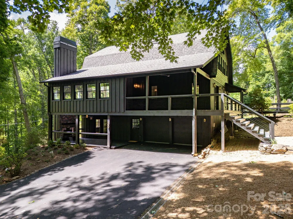 50 Turkey Trot Lane Burnsville, NC 28714