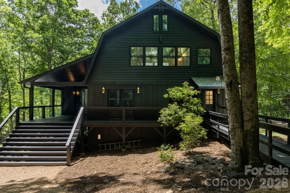 50 Turkey Trot Lane Burnsville, NC 28714