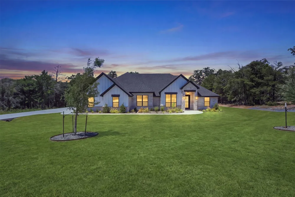 2017 Forest Bridge Drive Azle, TX 76020