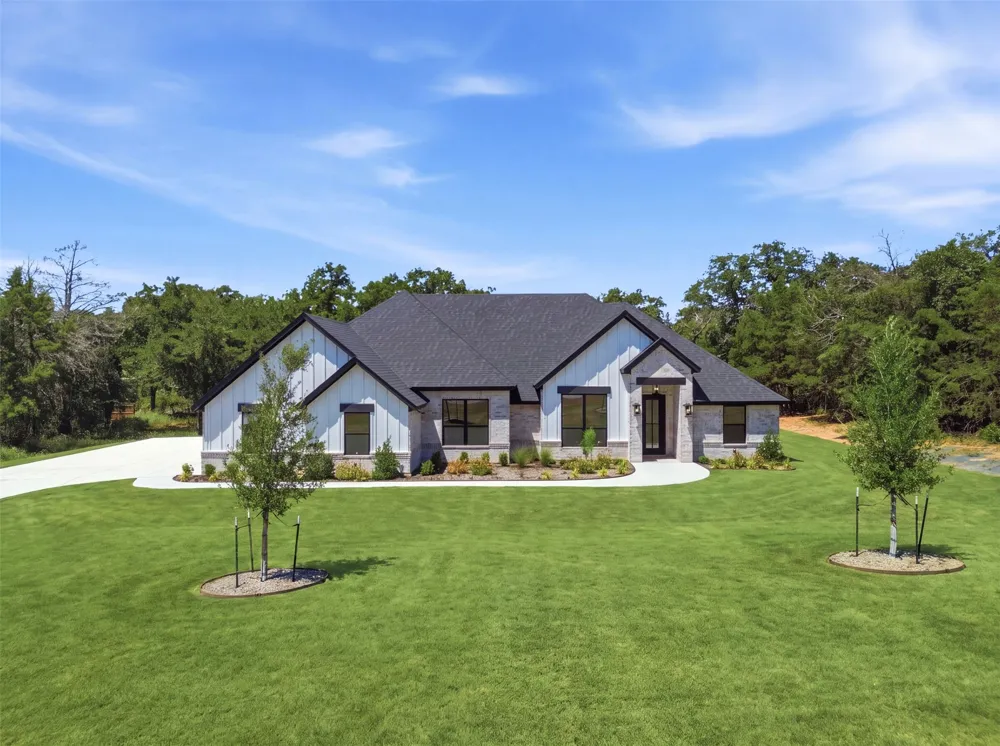 2017 Forest Bridge Drive Azle, TX 76020