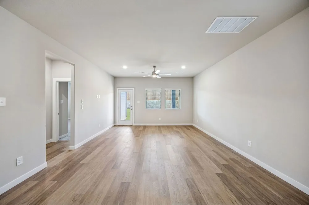 1941 Paddock Lane Seagoville, TX 75159