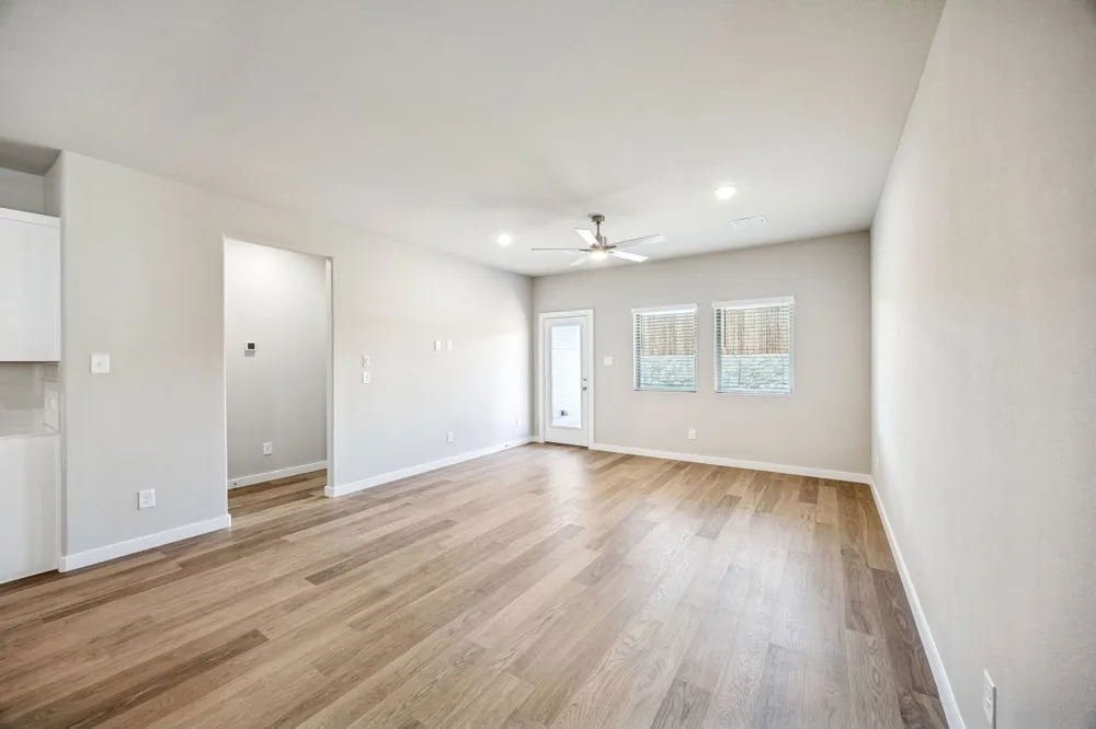 1941 Paddock Lane Seagoville, TX 75159