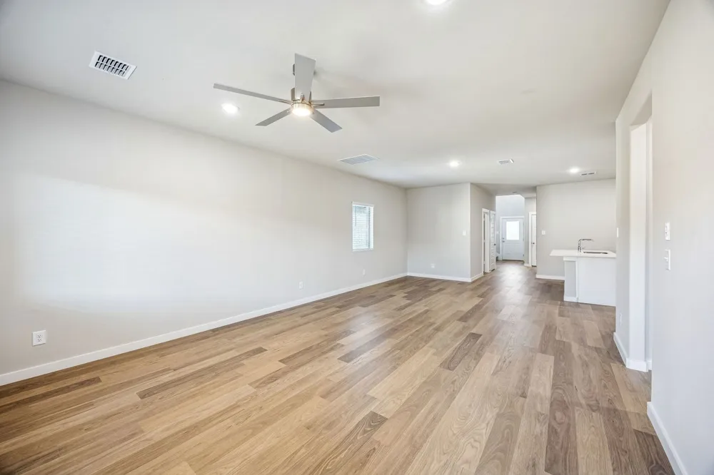 1941 Paddock Lane Seagoville, TX 75159