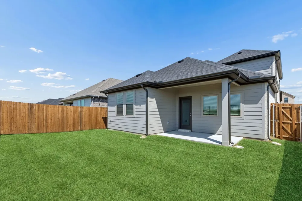 1941 Paddock Lane Seagoville, TX 75159