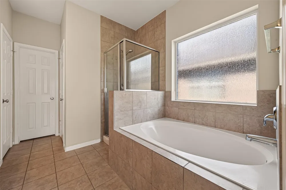 9118 Cavalier Lane Rosenberg, TX 77469