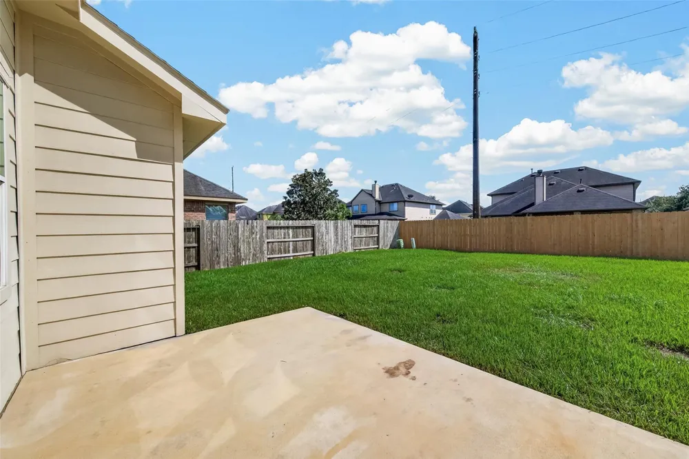 9118 Cavalier Lane Rosenberg, TX 77469