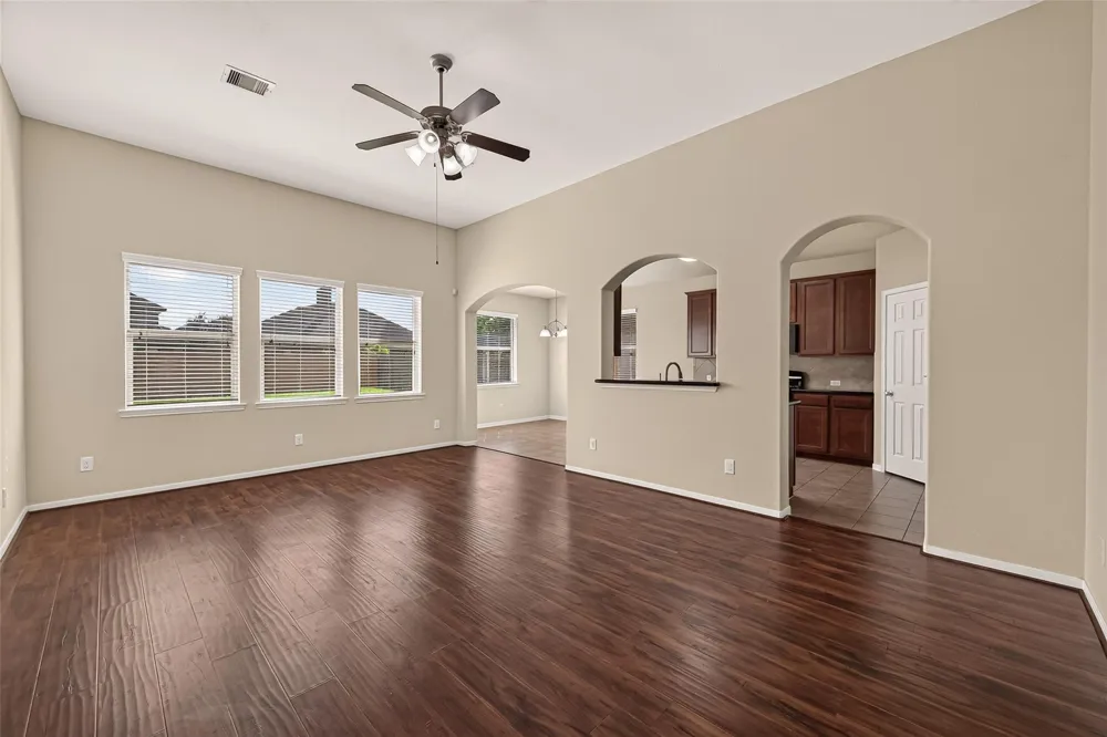 9118 Cavalier Lane Rosenberg, TX 77469