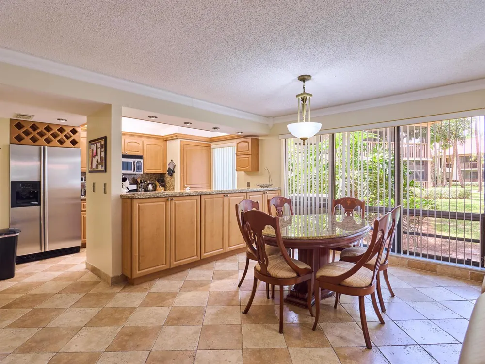 563 Brackenwood Place Palm Beach Gardens, FL 33418