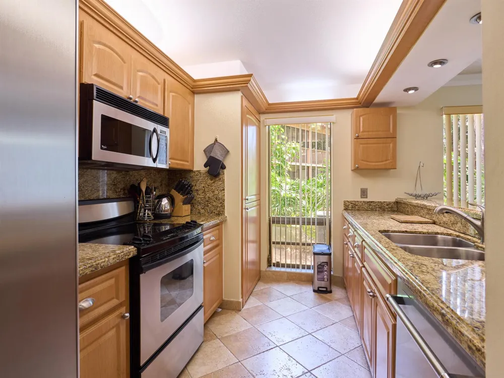 563 Brackenwood Place Palm Beach Gardens, FL 33418