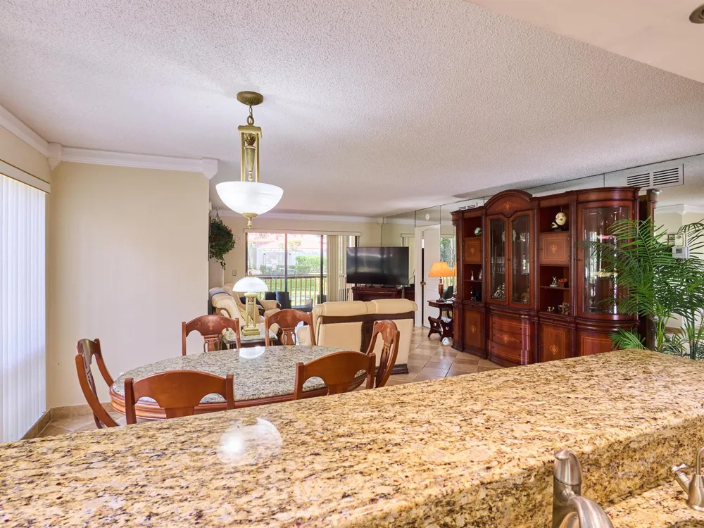 563 Brackenwood Place Palm Beach Gardens, FL 33418