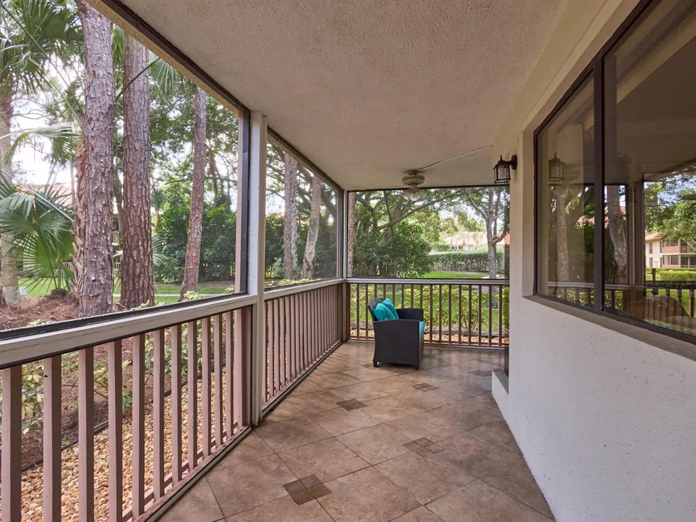 563 Brackenwood Place Palm Beach Gardens, FL 33418
