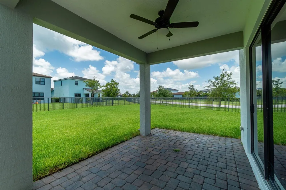 5447 Starfish Road Westlake, FL 33470