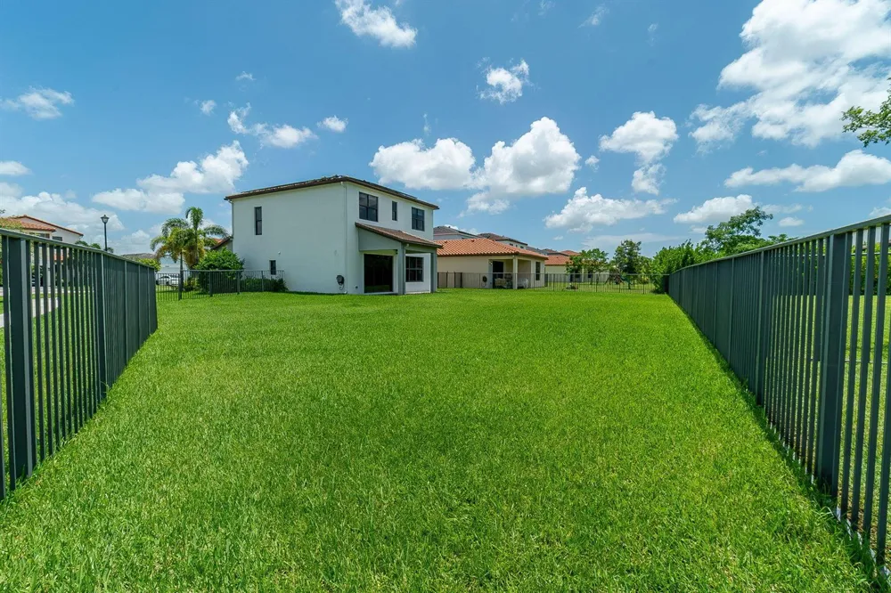 5447 Starfish Road Westlake, FL 33470
