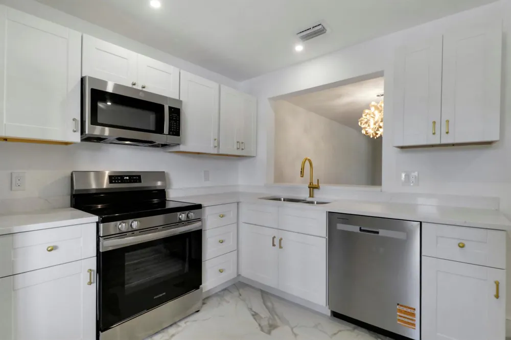 6940 SE Constitution Boulevard Hobe Sound, FL 33455