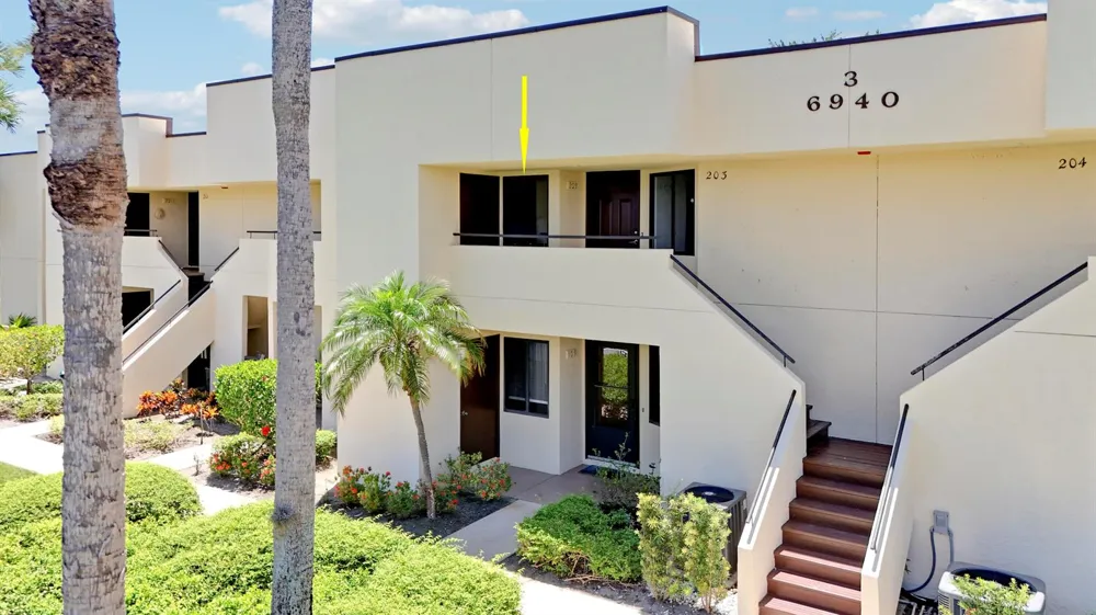 6940 SE Constitution Boulevard Hobe Sound, FL 33455