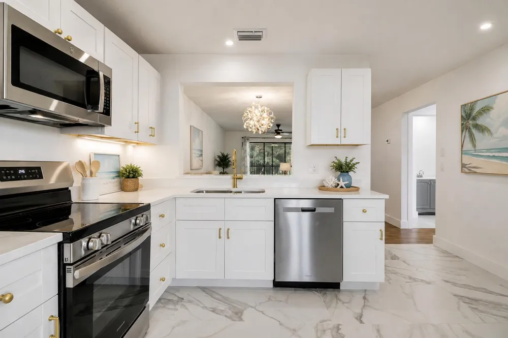 6940 SE Constitution Boulevard Hobe Sound, FL 33455