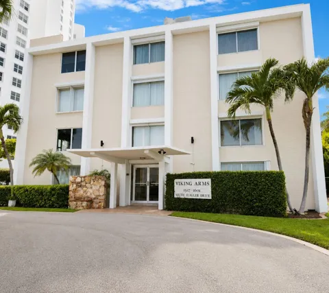 1527 S Flagler Drive #203F