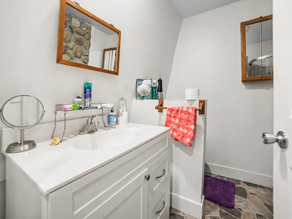 6859 Clover Road Twin Lake, MI 49457
