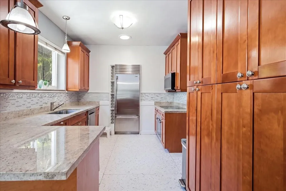 155 SW 28th Rd Miami, FL 33129