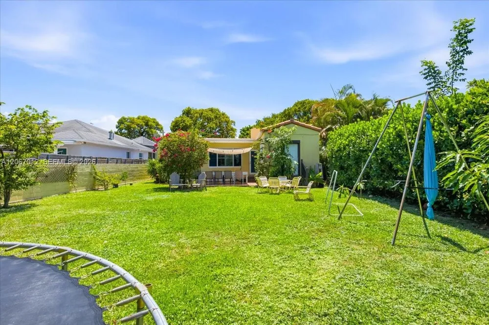 155 SW 28th Rd Miami, FL 33129