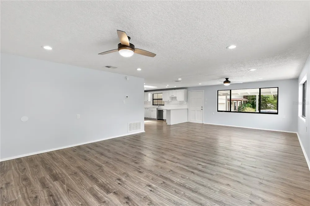 1435 WEGMANN DRIVE Tarpon Springs, FL 34689