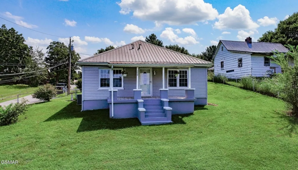 359 Old Knoxville Highway Newport, TN 37821