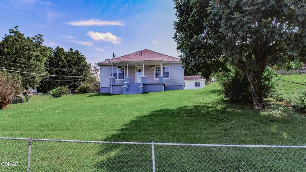 359 Old Knoxville Highway Newport, TN 37821