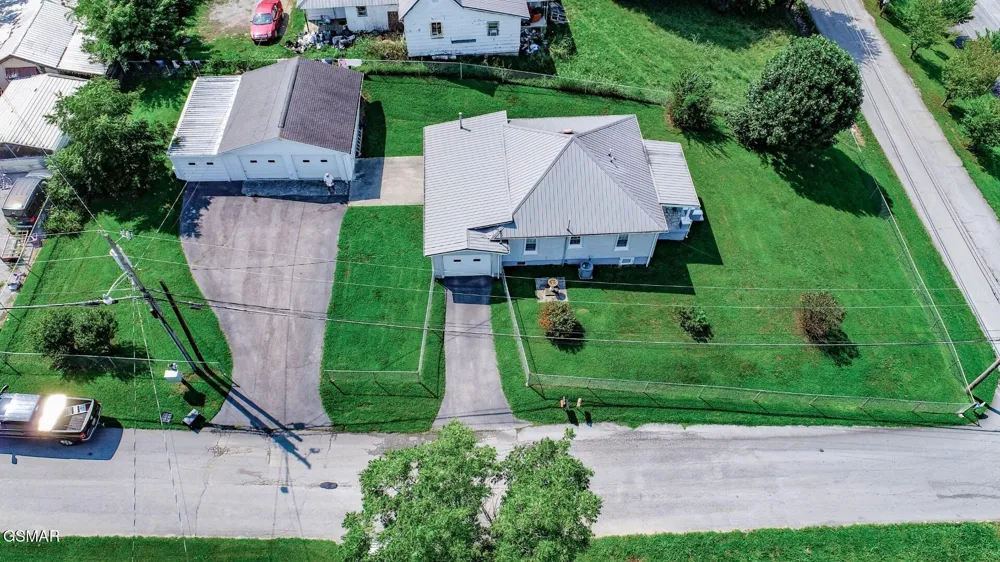 359 Old Knoxville Highway Newport, TN 37821